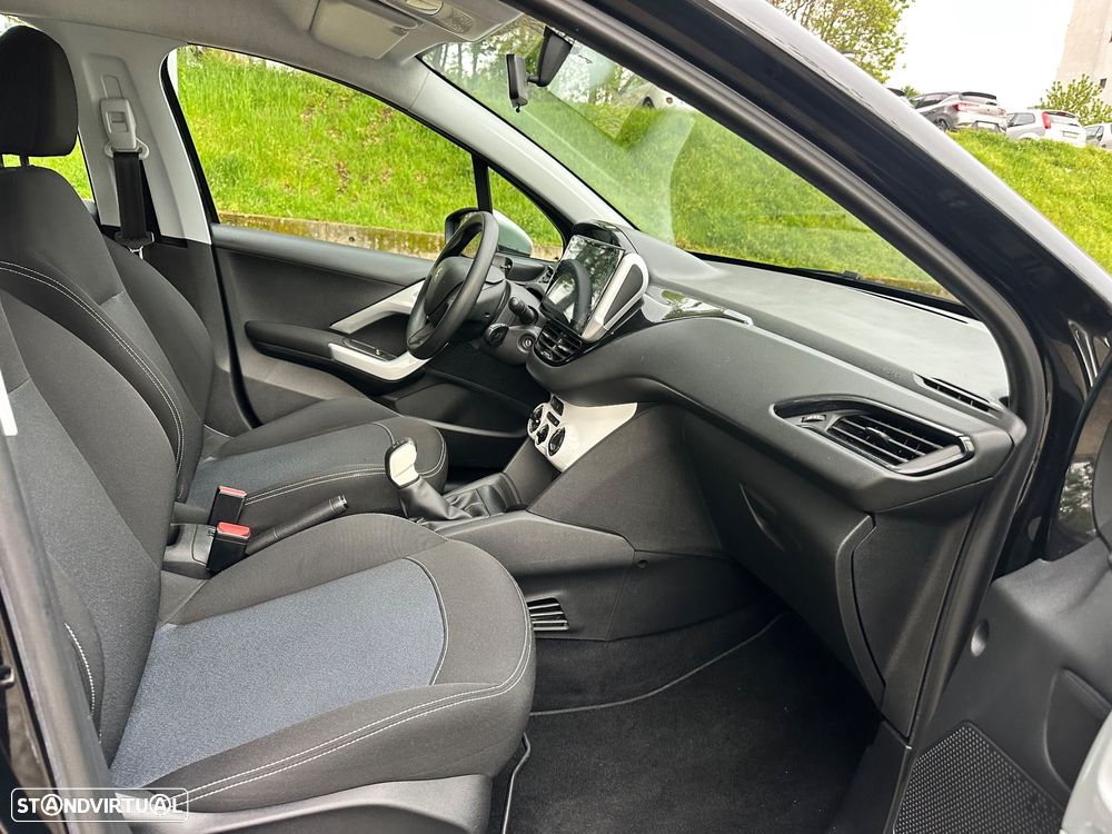 Peugeot 208 PureTech 68 Active - 33