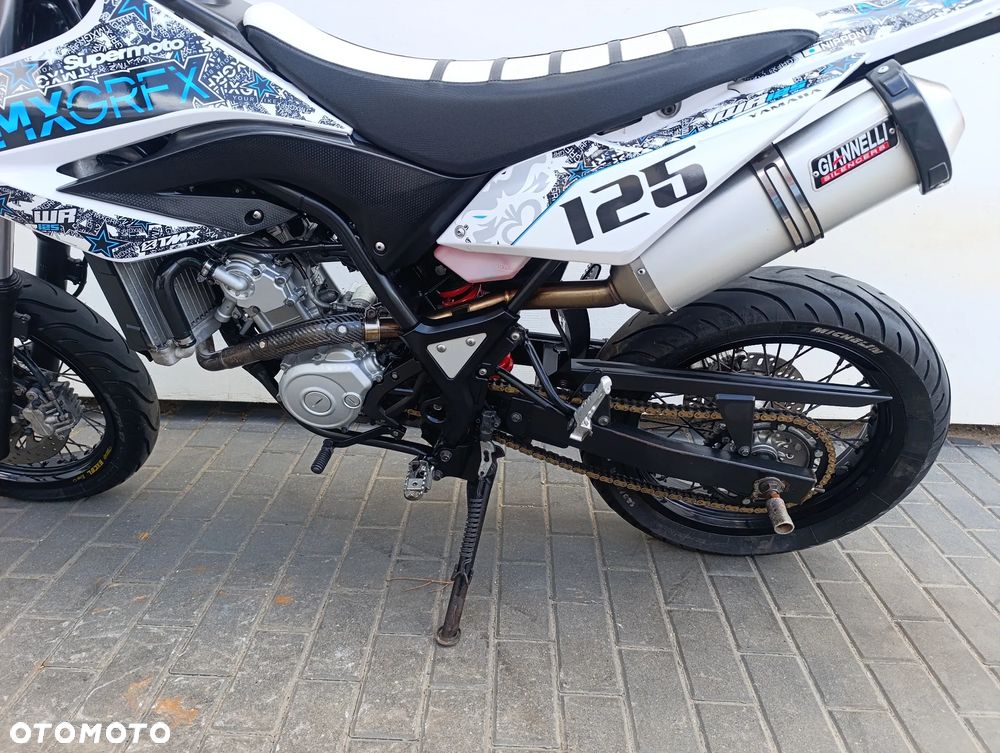 Yamaha WR - 17