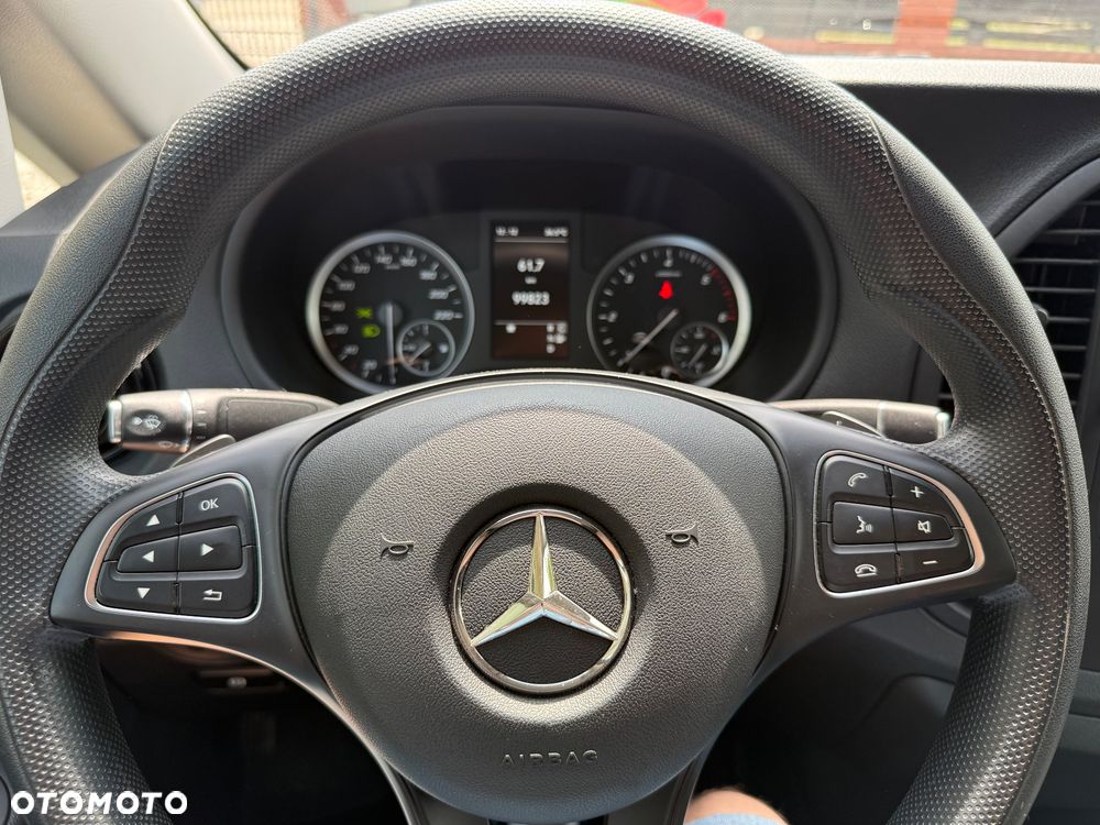 Mercedes-Benz VITO - 21