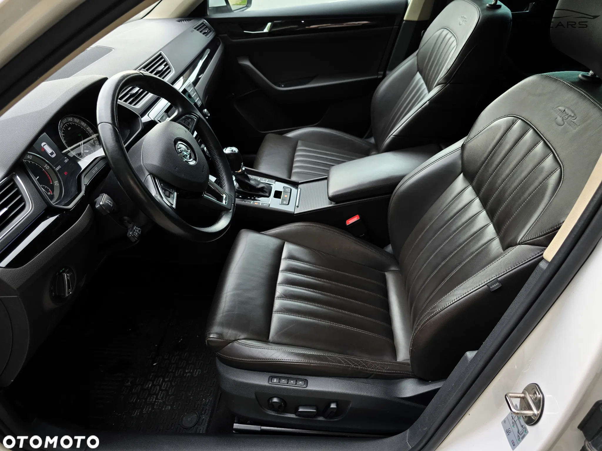Skoda Superb Combi 2.0 TDI 4x4 DSG L&K - 30