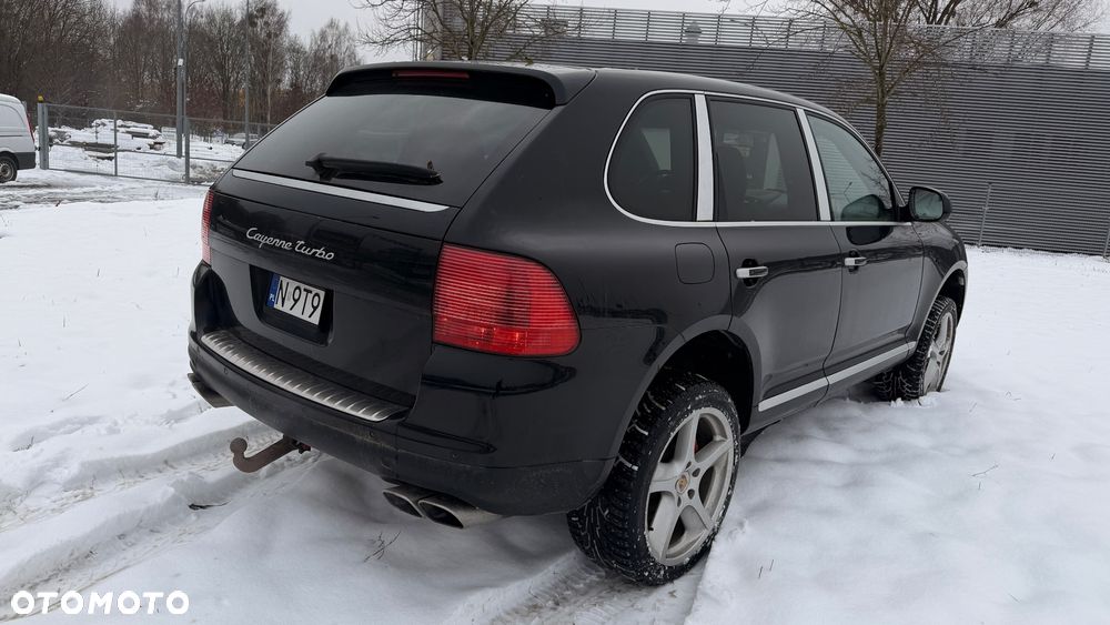 Porsche Cayenne Turbo - 3