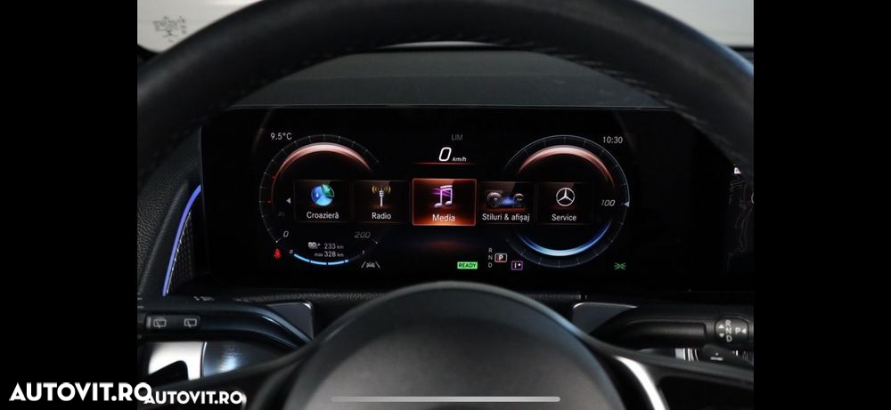 Mercedes-Benz EQB 300 4MATIC - 28