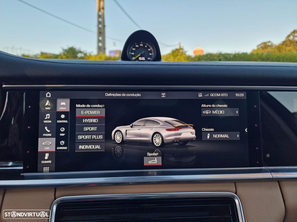 Porsche Panamera 4 E-Hybrid Edition 10 Anos - 32