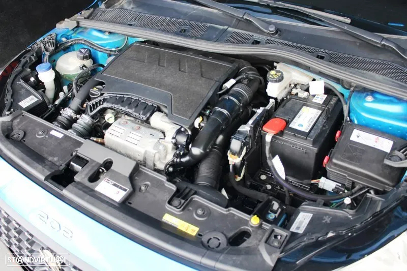 Peugeot 208 - 23