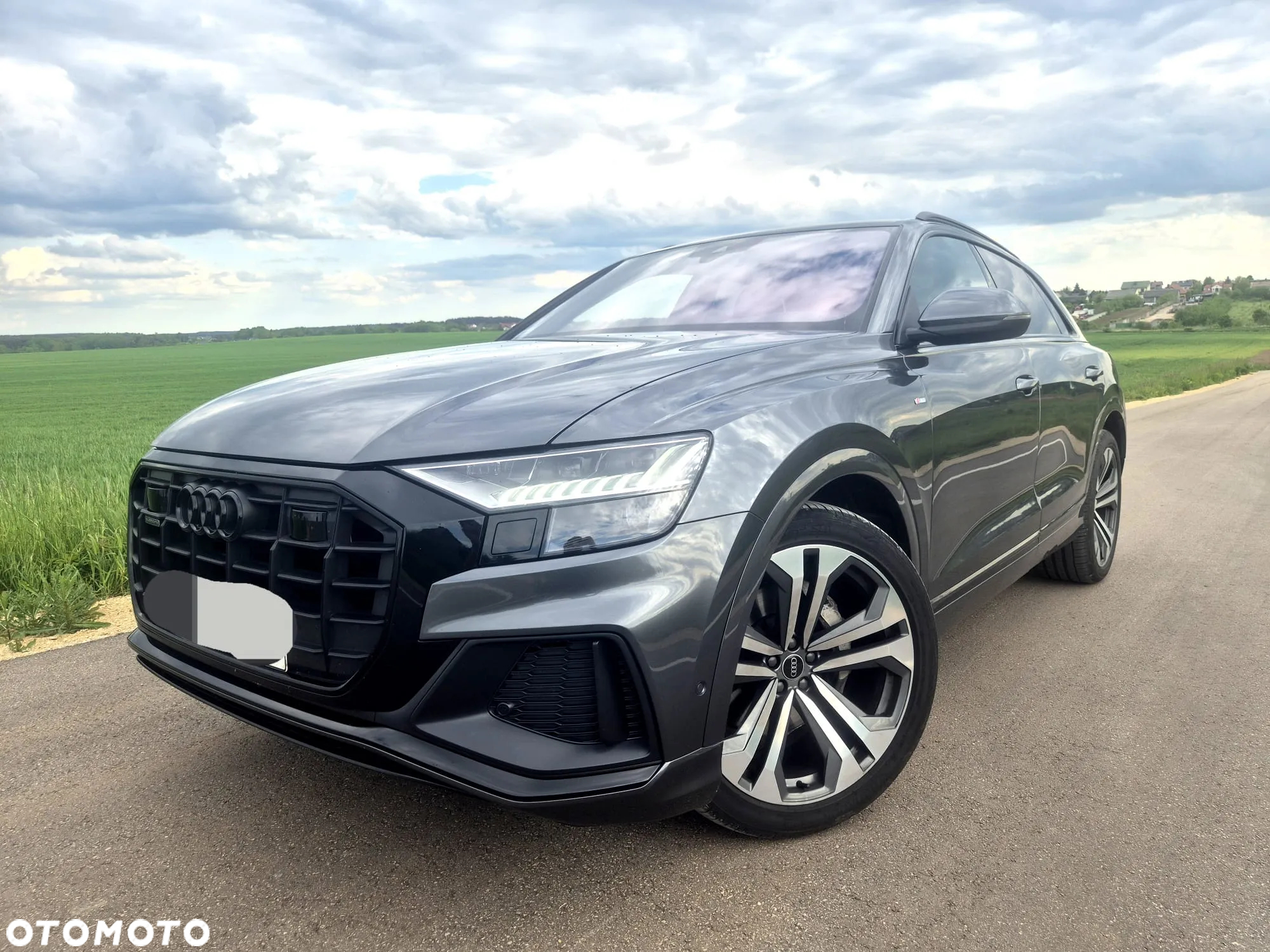 Audi Q8 - 11