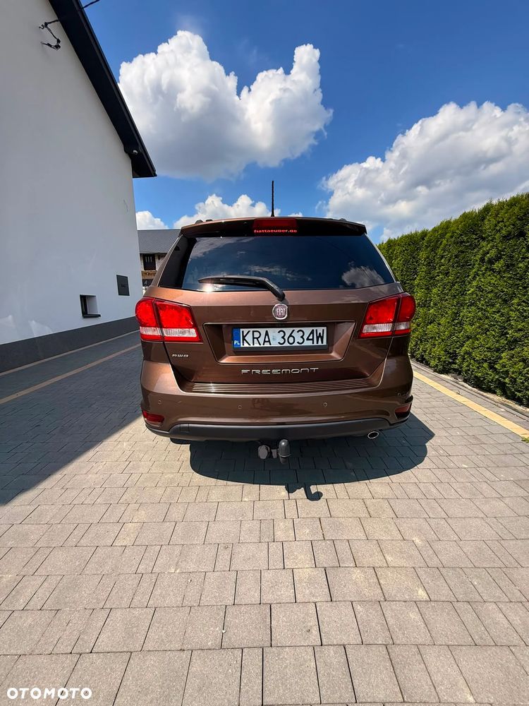 Fiat Freemont 2.0 Multijet Lounge AWD - 12