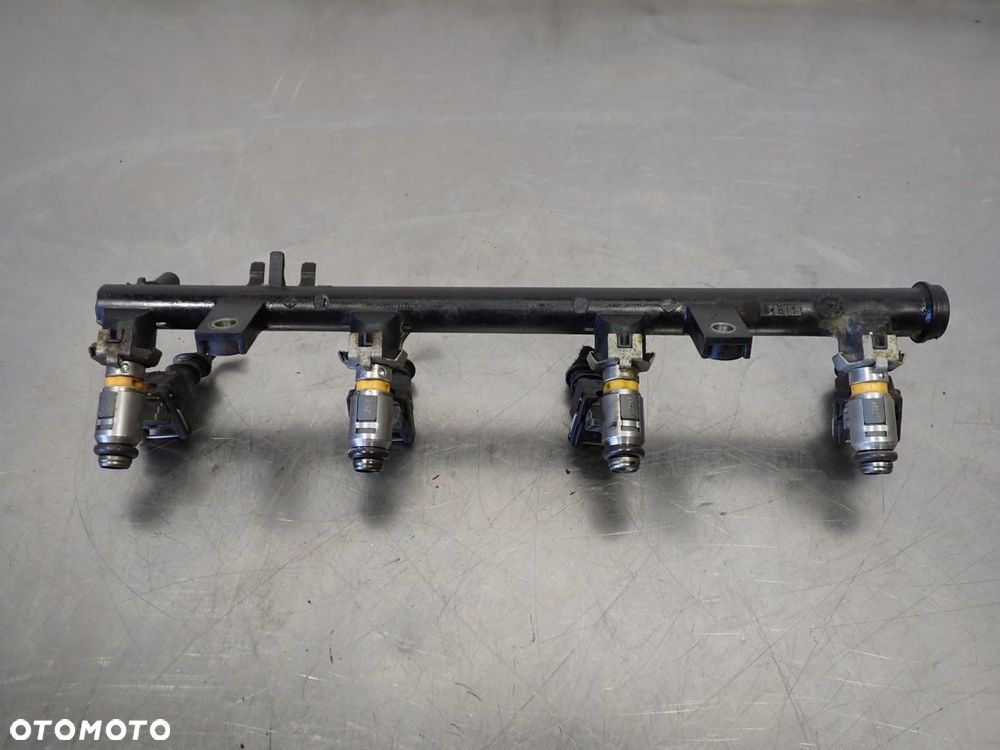 LISTWA WTRYSKOWA RENAULT LAGUNA II   H82064228 - 1