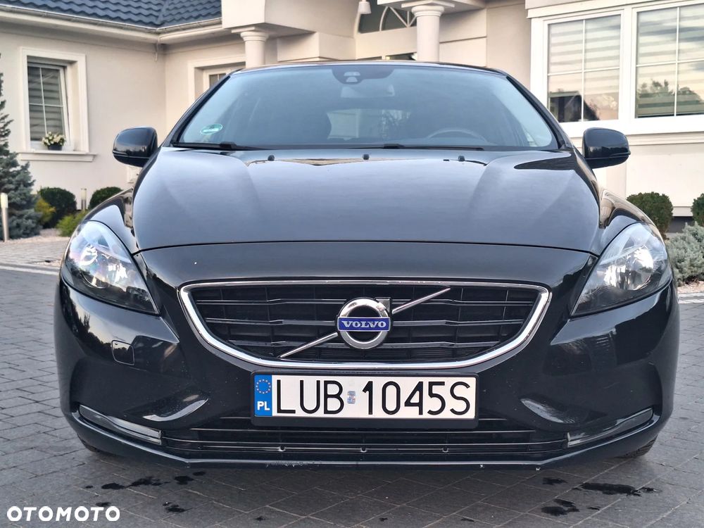 Volvo V40 - 18