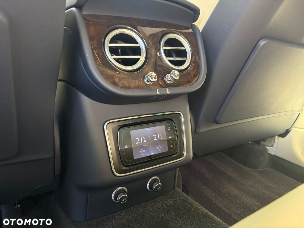 Bentley Bentayga - 38