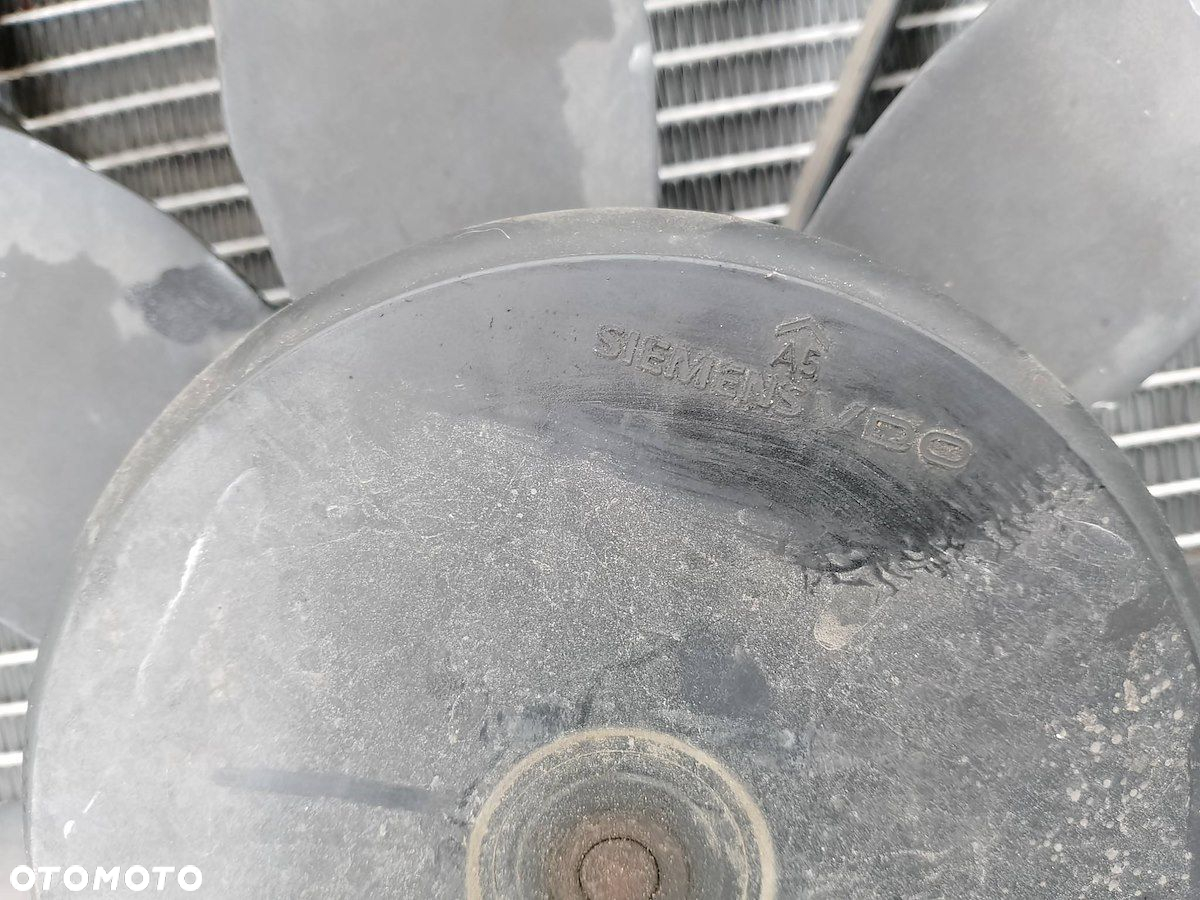 CHŁODNICA WODY Z WENTYLATOREM VW PASSAT B6 1K0121207AQ  1K0121205 - 7
