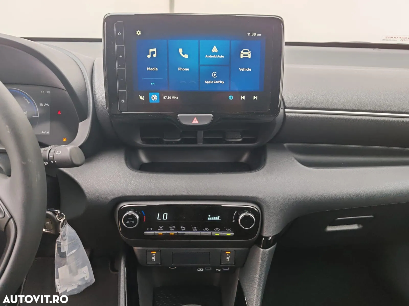 Toyota Yaris - 10