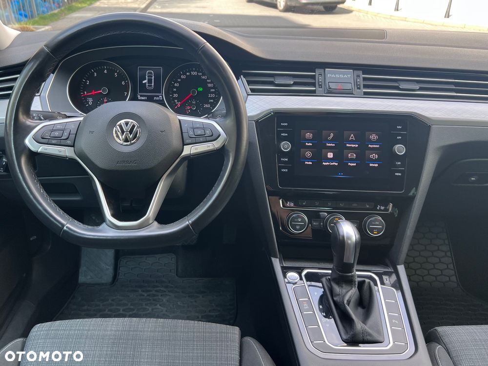 Volkswagen Passat 2.0 TSI Business DSG - 18