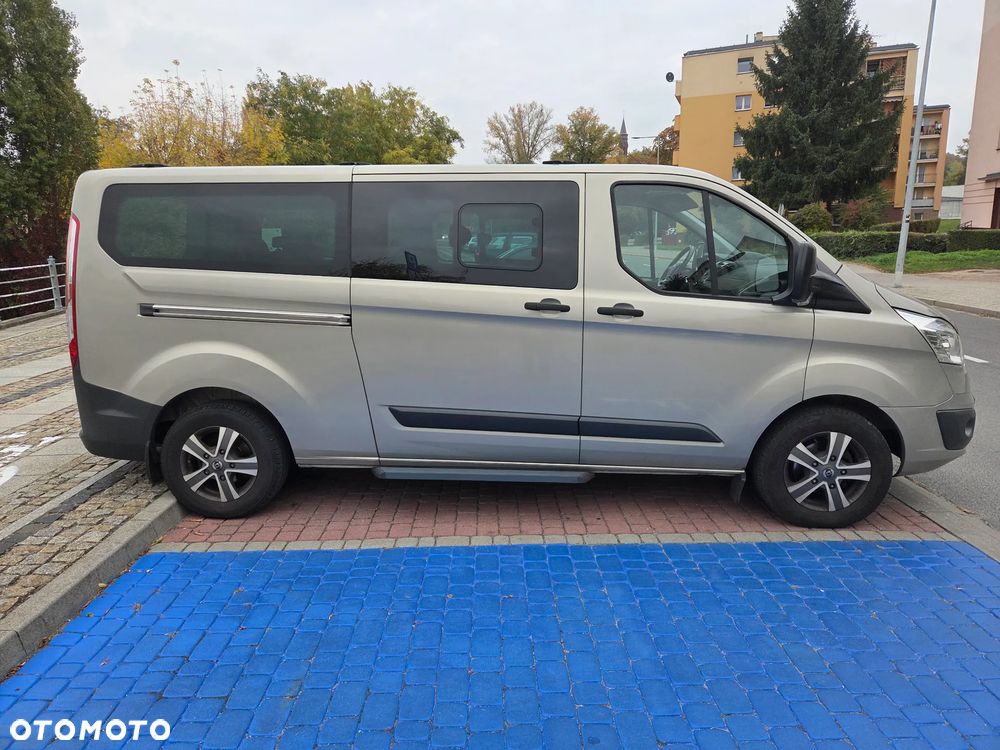 Ford Tourneo Custom - 7