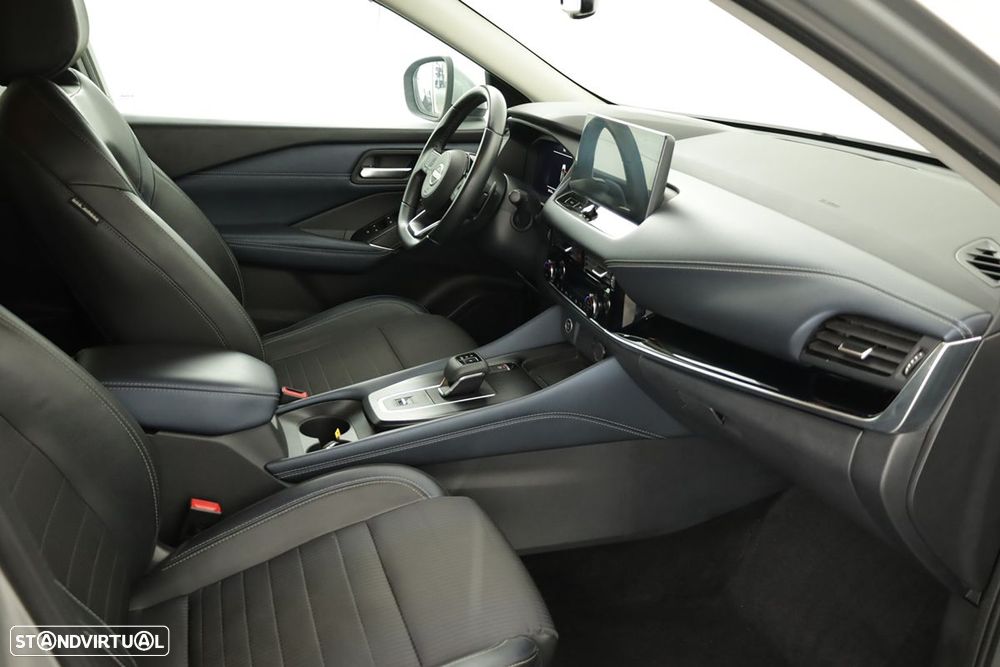 Nissan Qashqai 1.3 DIG-T N-Connecta Xtronic - 21