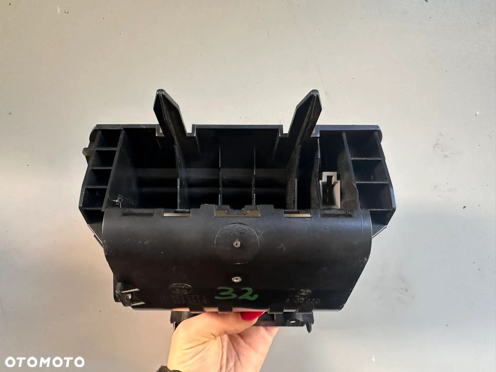 Popielniczka Skoda Octavia II 2 1Z1863077A 1Z1857962B - 7