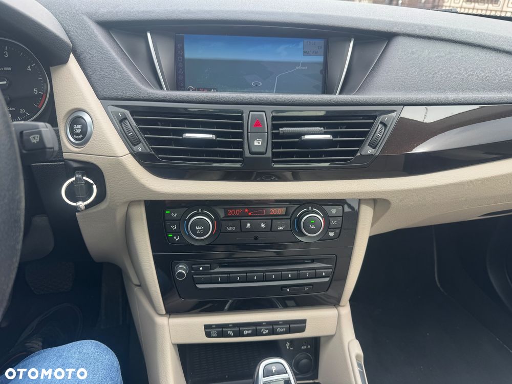 BMW X1 xDrive25d Sport Line - 17