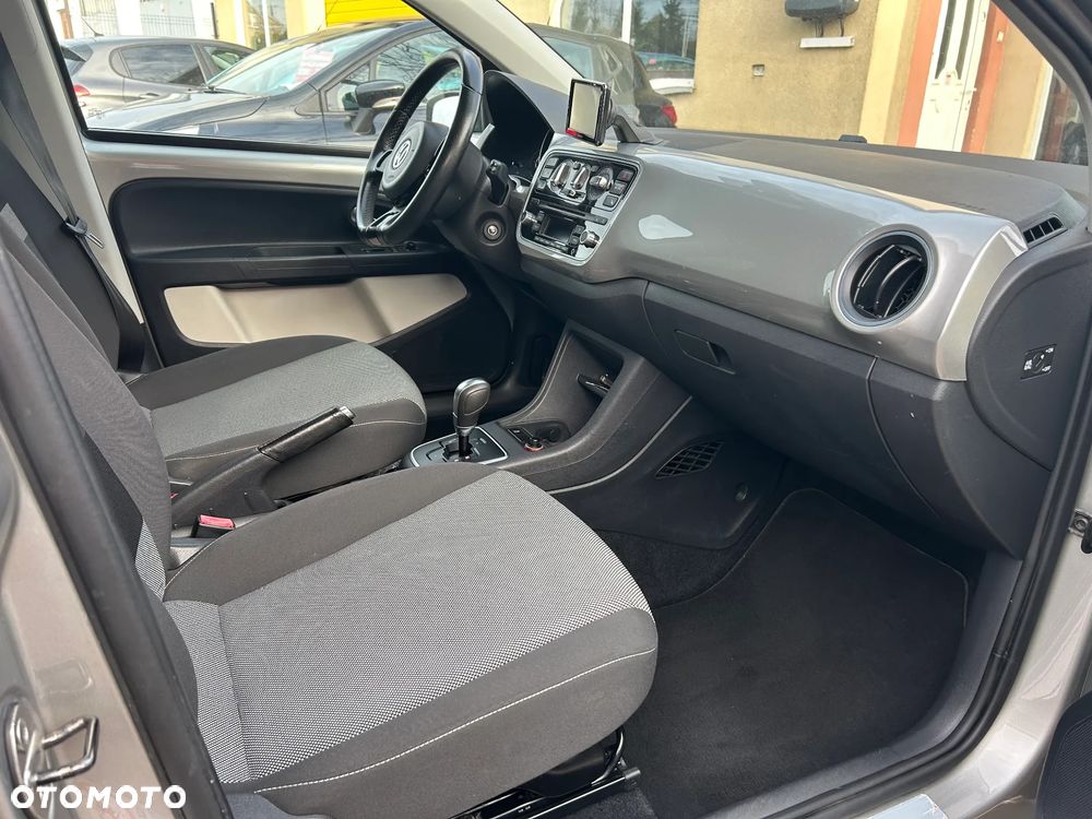 Volkswagen up! ASG move - 12