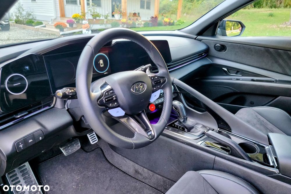 Hyundai Elantra - 9