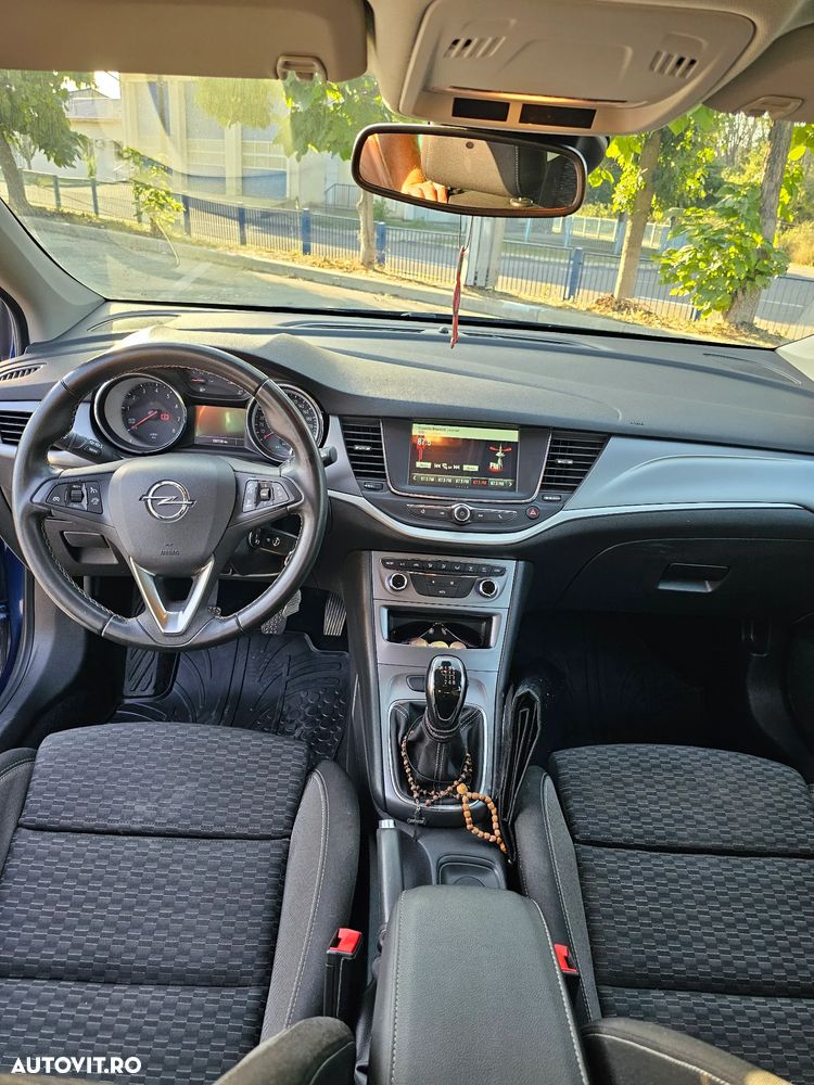 Opel Astra 1.2L Turbo Start/Stop - 12