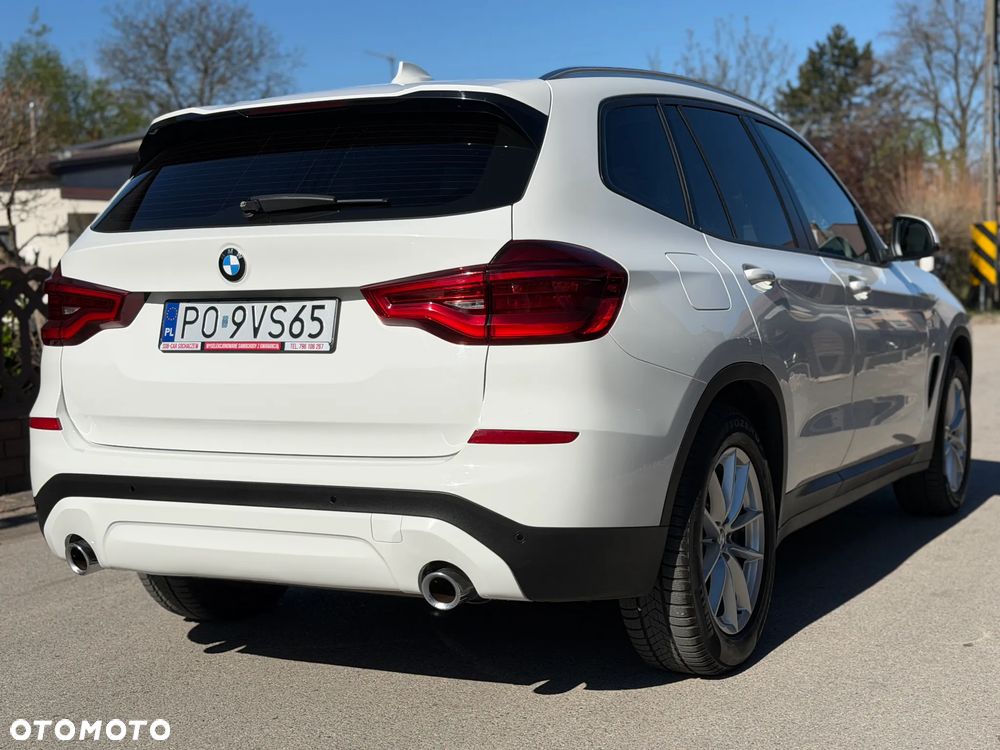 BMW X3 xDrive20i GPF Advantage - 4