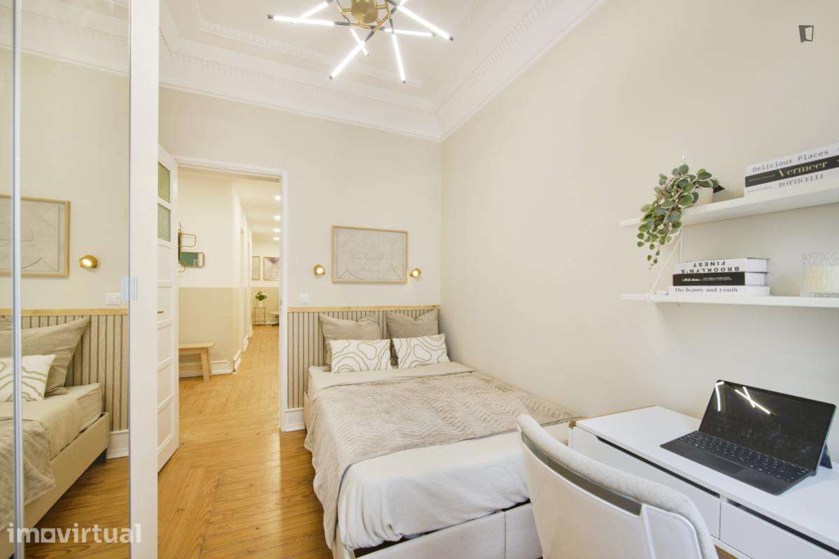 Quarto - localizado em Alameda Lisbon - Grande imagem: 4/46
