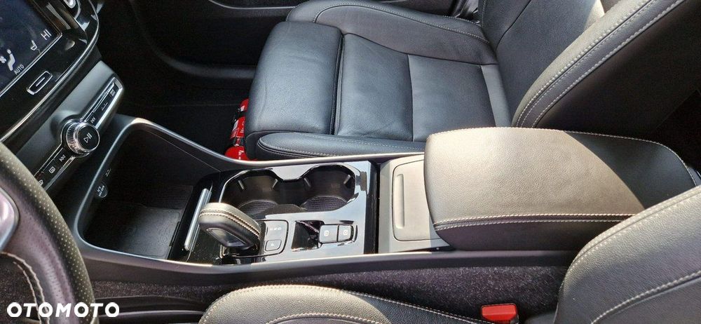 Volvo XC 40 - 28