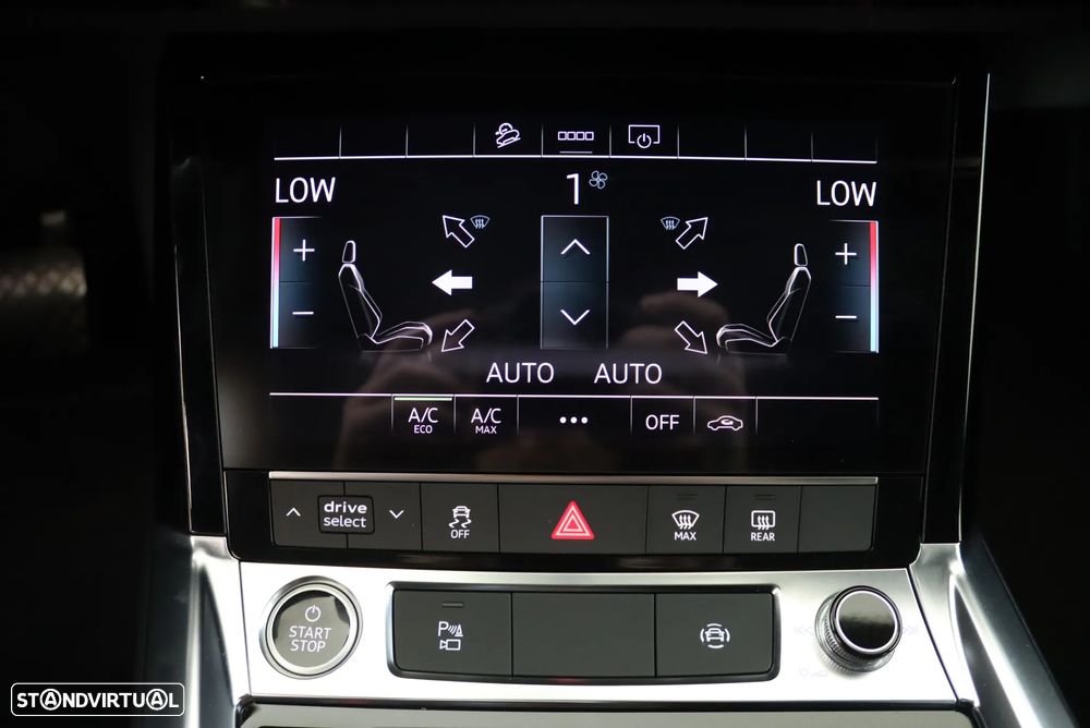 Audi e-tron 55 quattro S line - 35
