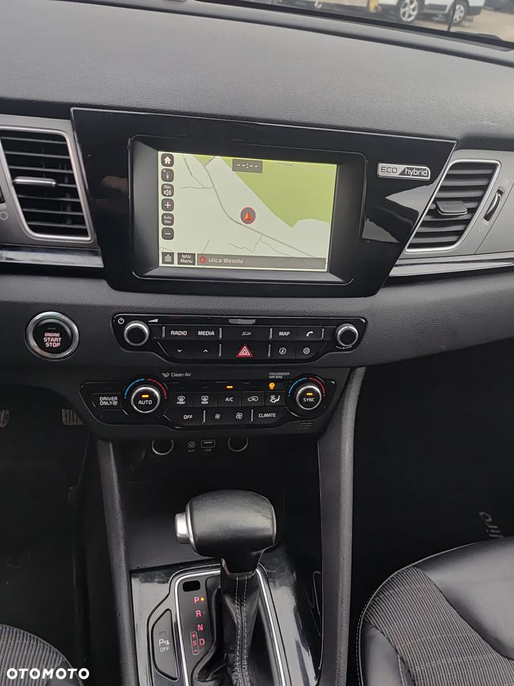 Kia Niro 1.6 GDI 2WD Vision - 28