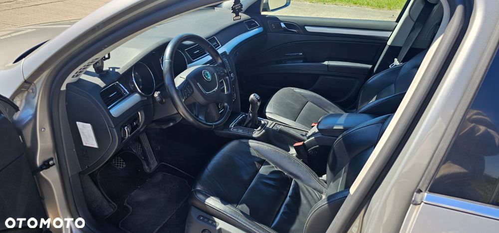 Skoda Superb 1.8 TSI Elegance - 8