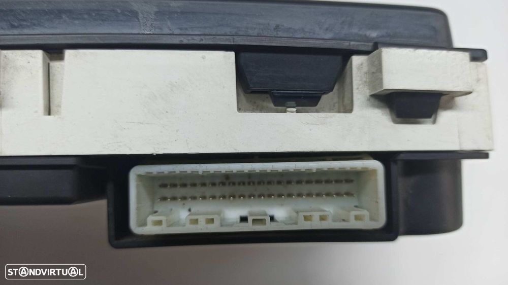 QUADRANTE TOYOTA COROLLA (E12) 2.0 D-4D LINEA SOL BERLINA - 10