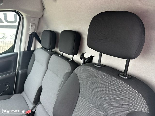 Citroën BERLINGO 3 LUGARES 100 CV - 15