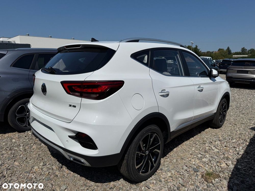 MG ZS - 4