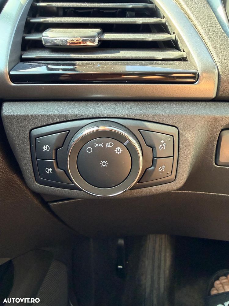 Ford Mondeo 2.0 TDCI PowerShift ST Line High - 13