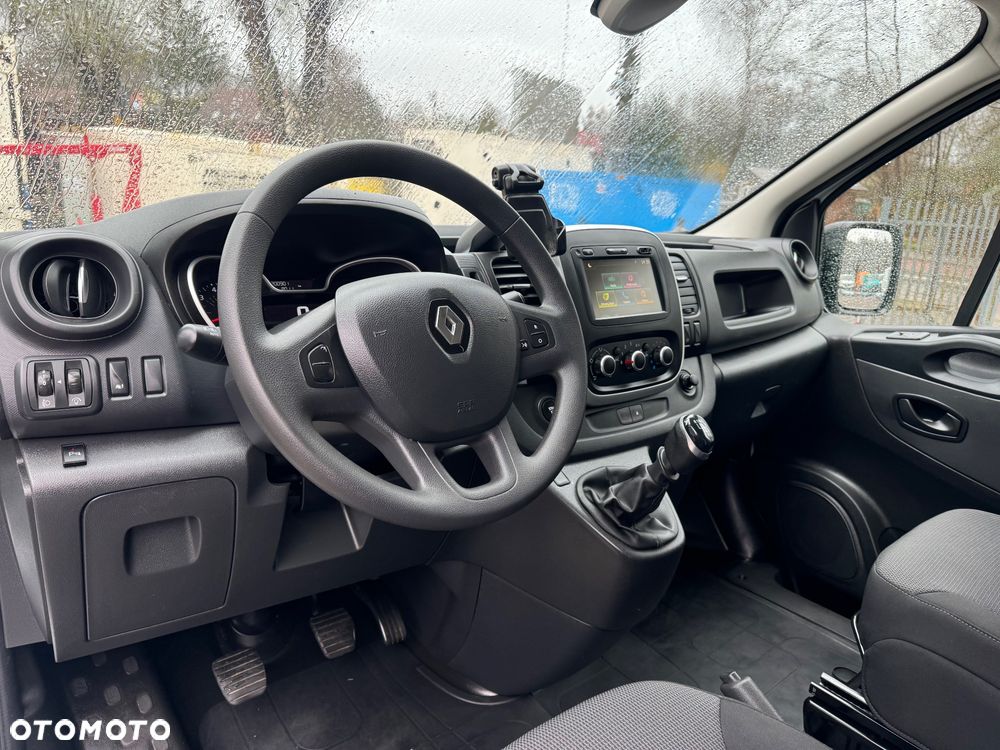 Renault Trafic - 18