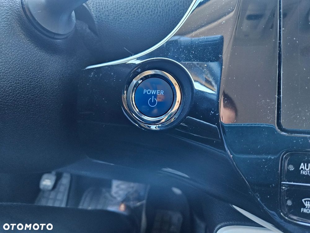 Toyota Prius 1.8 Hybrid Premium - 14
