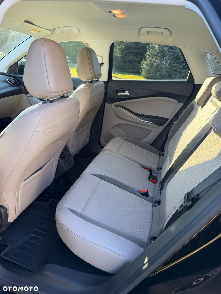 Opel Grandland X 1.2 T Innovation S&S - 10