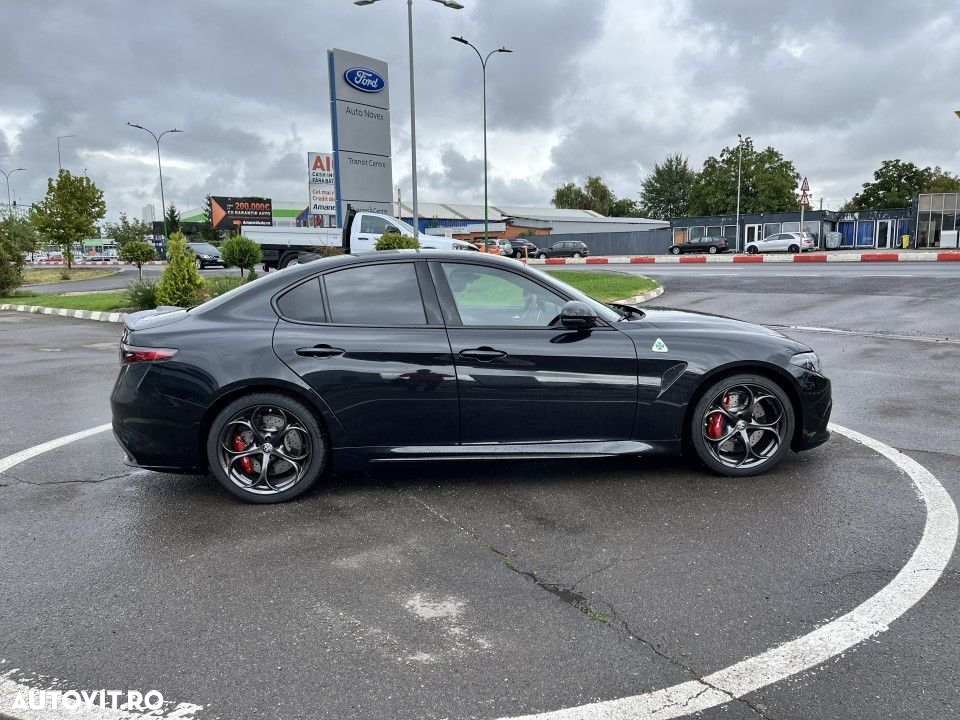 Alfa Romeo Giulia 2.9 V6 Turbo RWD AT8 Quadrifoglio - 6