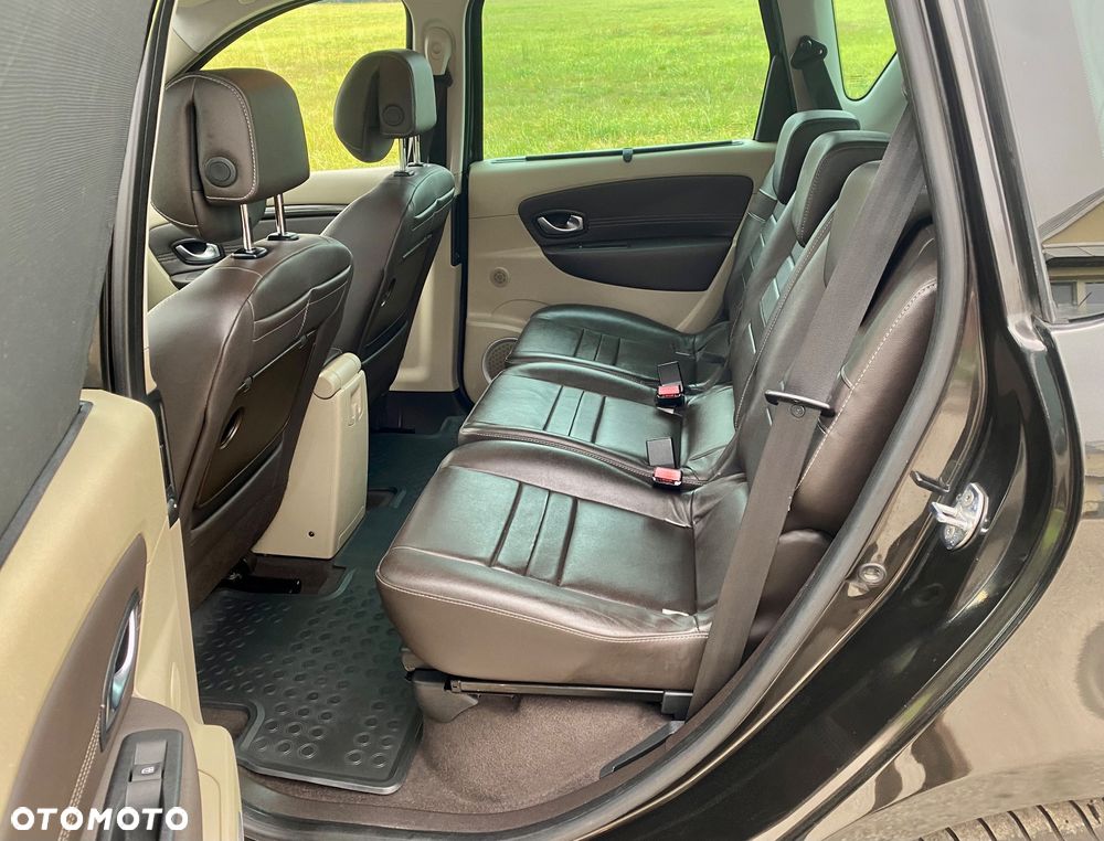 Renault Scenic 1.9 dCi Privilege - 26