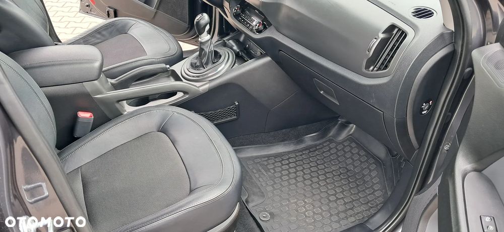 Kia Sportage 1.6 GDI L 2WD - 16