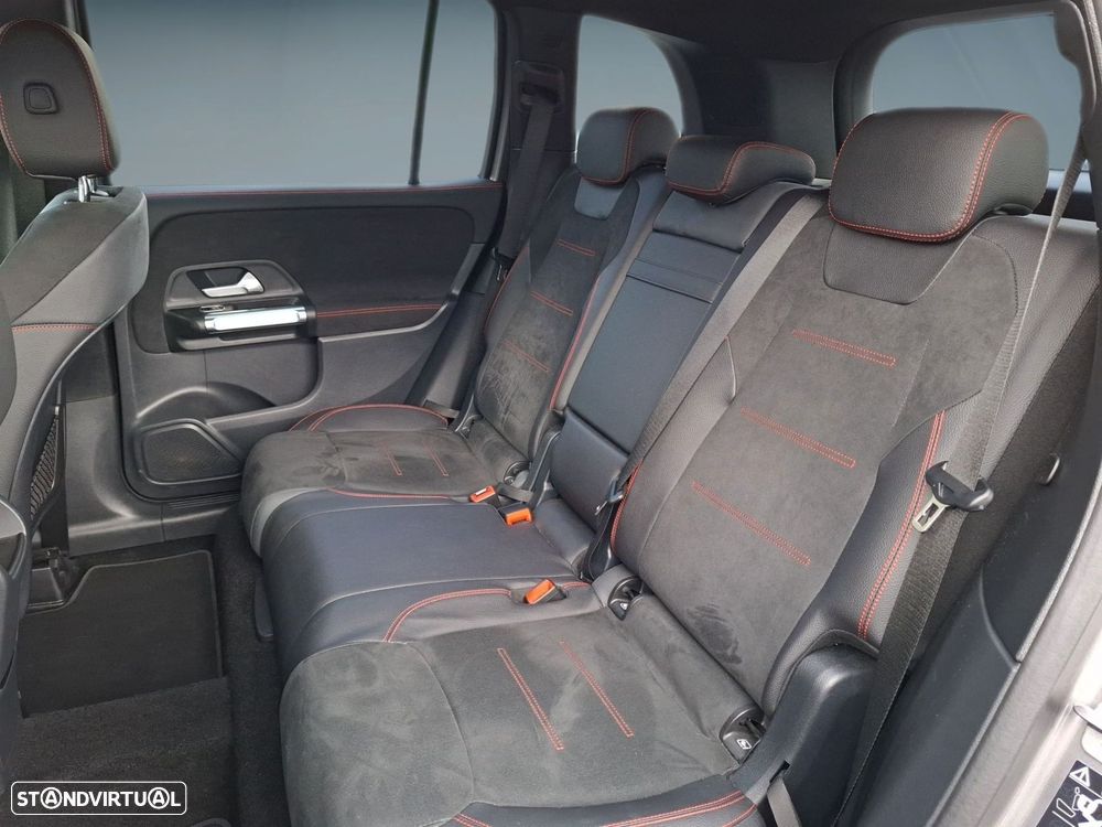 Mercedes-Benz GLB 200 d AMG Line - 14