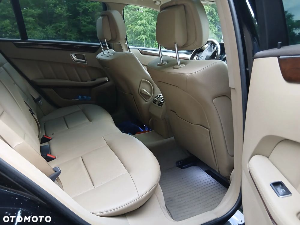 Mercedes-Benz Klasa E 250 CDI 4-Matic Elegance - 12