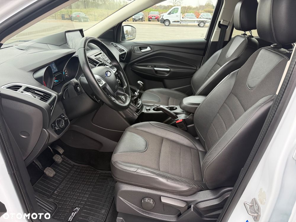 Ford Kuga 2.0 TDCi 4x4 Titanium - 21