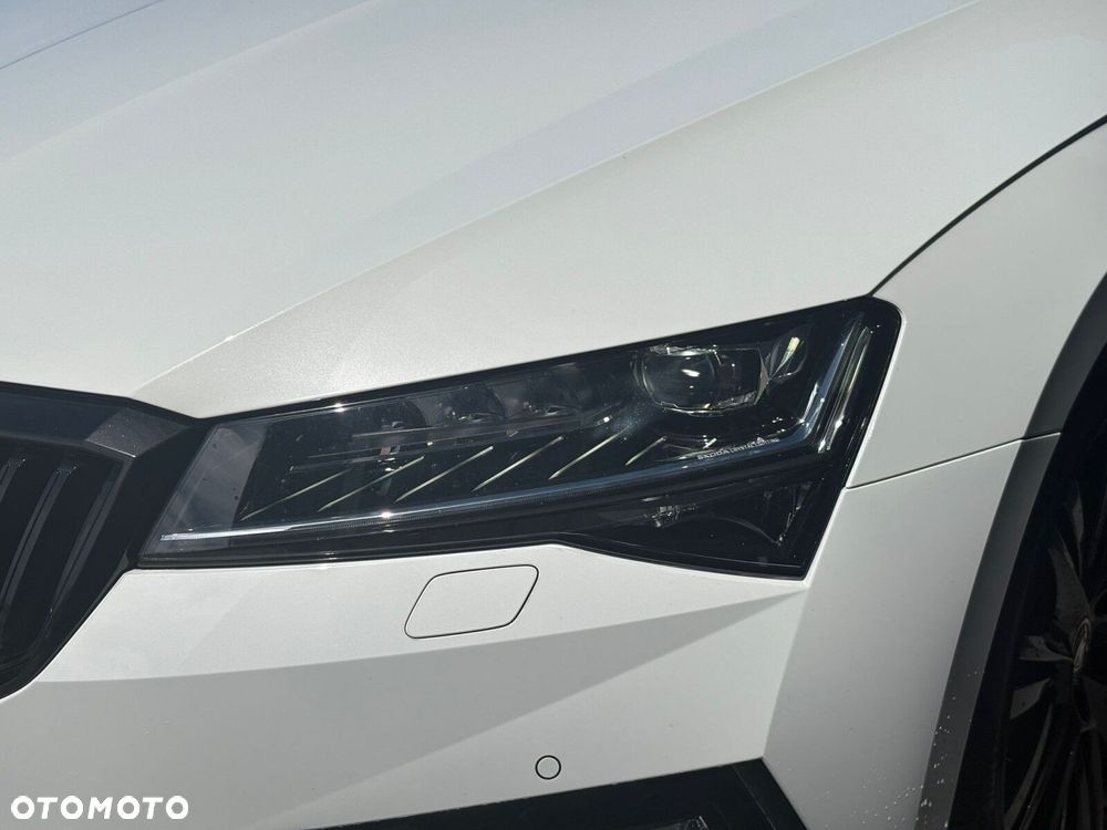 Skoda Superb 2.0 TSI 4x4 Sportline DSG - 19