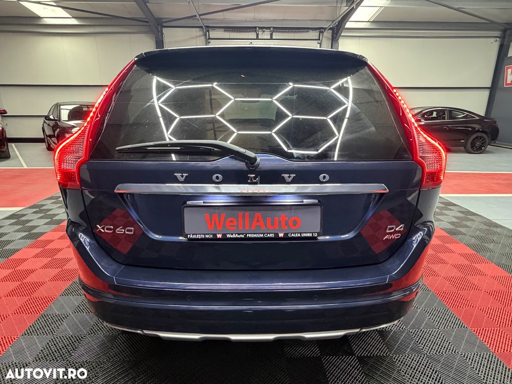 Volvo XC 60 D4AWD Momentum - 5