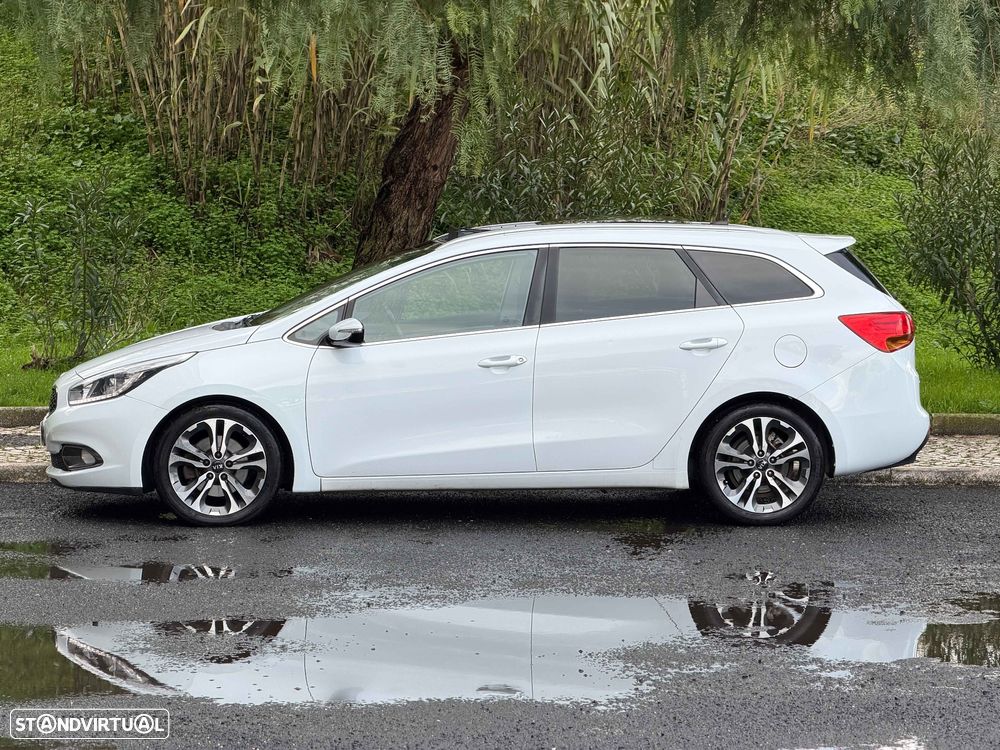 Kia Ceed SW 1.6 CRDi 128 ISG Dream Team Edition - 18