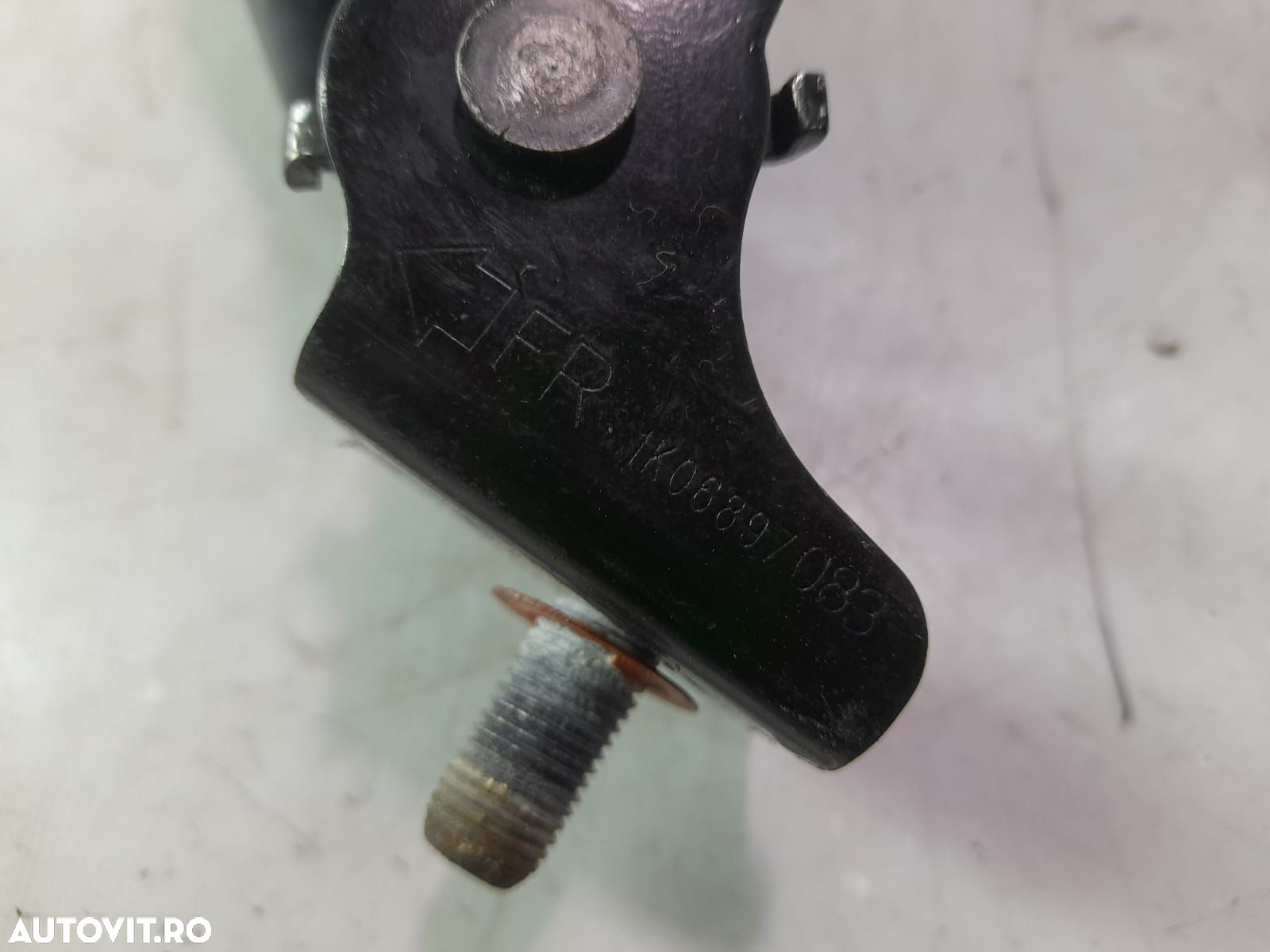 Pretensioner centura spate 1K06897083 Hyundai ix35 1 [2009 - 2013] 2. - 2