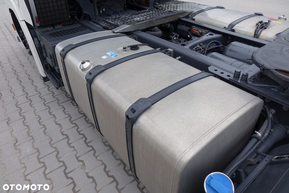Scania S450 / EURO 6 / MEGA / LOW DECK / AUTOMAT / RETARDER / KLIMATYZACJA POSTOJOWA / LODÓWKA  /  2 ZBIORNIKI 700L / PO KONTRAKCIE - 13