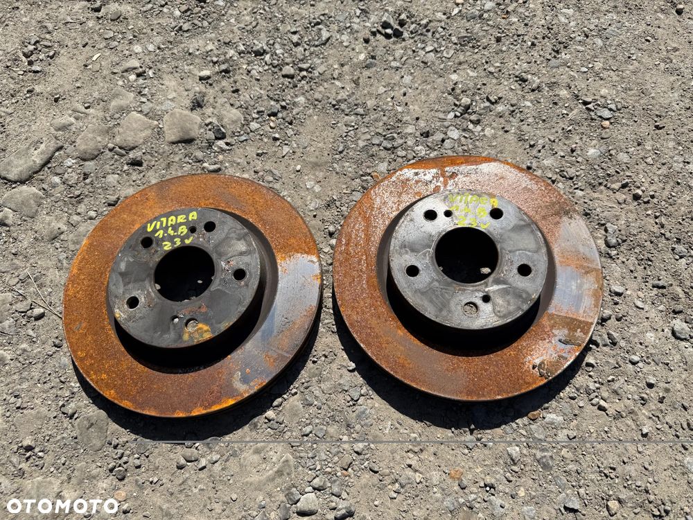 Tarcze hamulcowe Suzuki Vitara III 1.4 hyb 2023r OE - 1