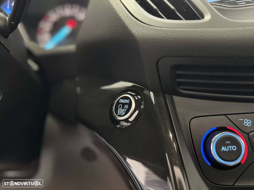 Ford Kuga 1.5 TDCi ST-Line Limited Edition - 43