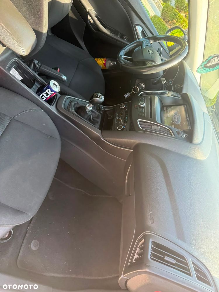 Ford Focus 1.5 TDCi Trend Sport - 9